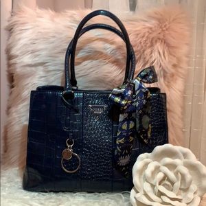 🤍Guess Handbag🤍